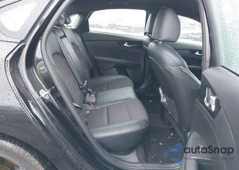 2021 Kia Forte Gt-Line из США, поврежденный, VIN 3KPF34AD4ME281775